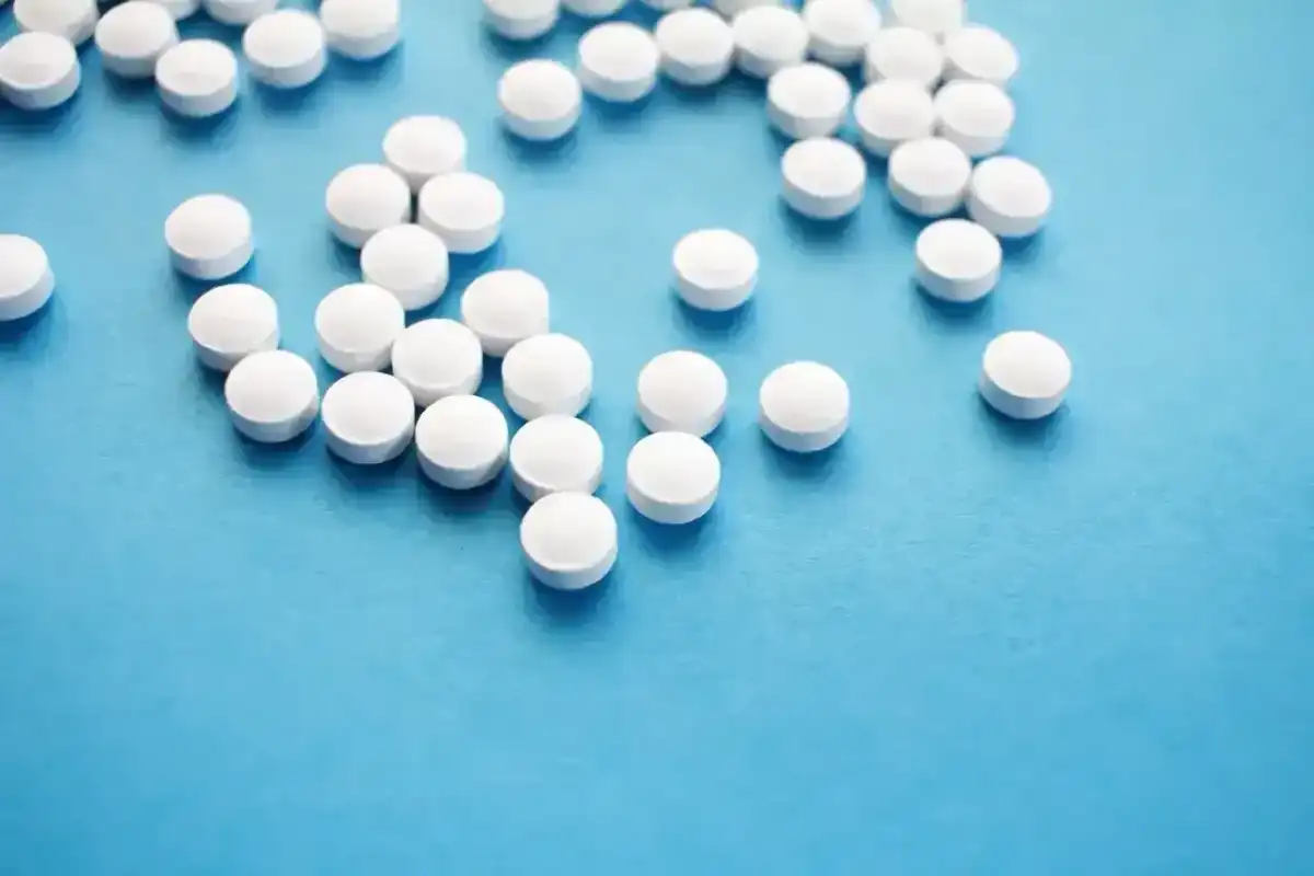 Alprazolam - lek na lęk czy pułapka? Poznaj całą prawdę!